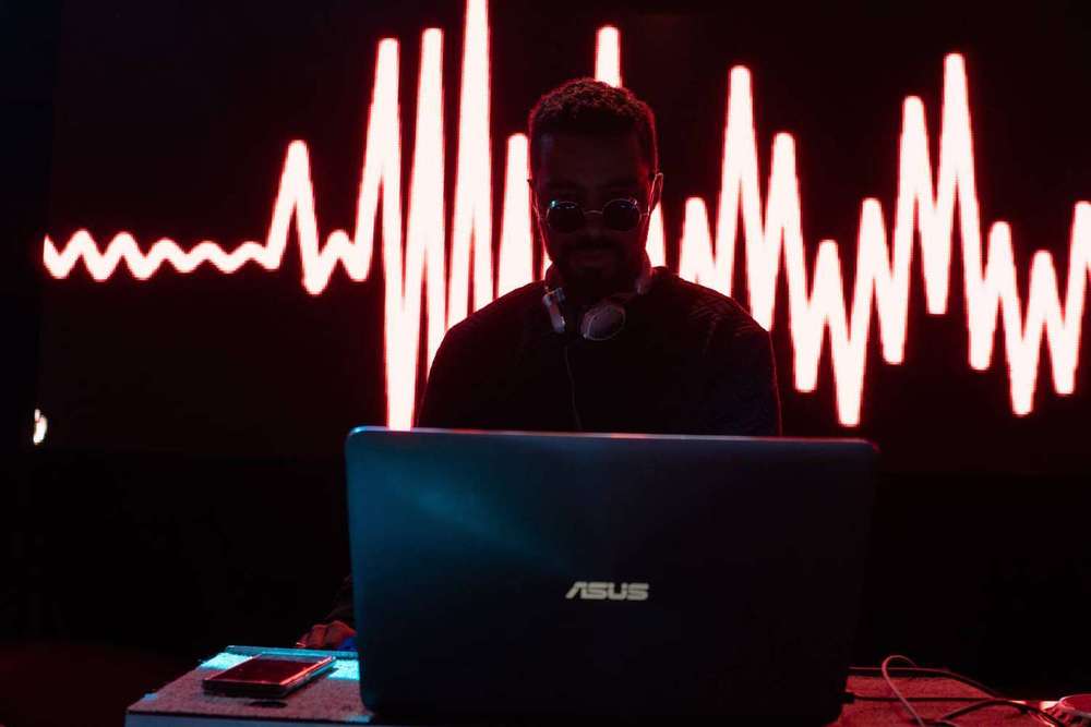 un DJ Généraliste