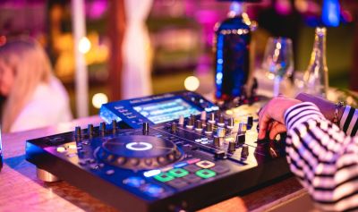 Nos DJ pour Animation Bar