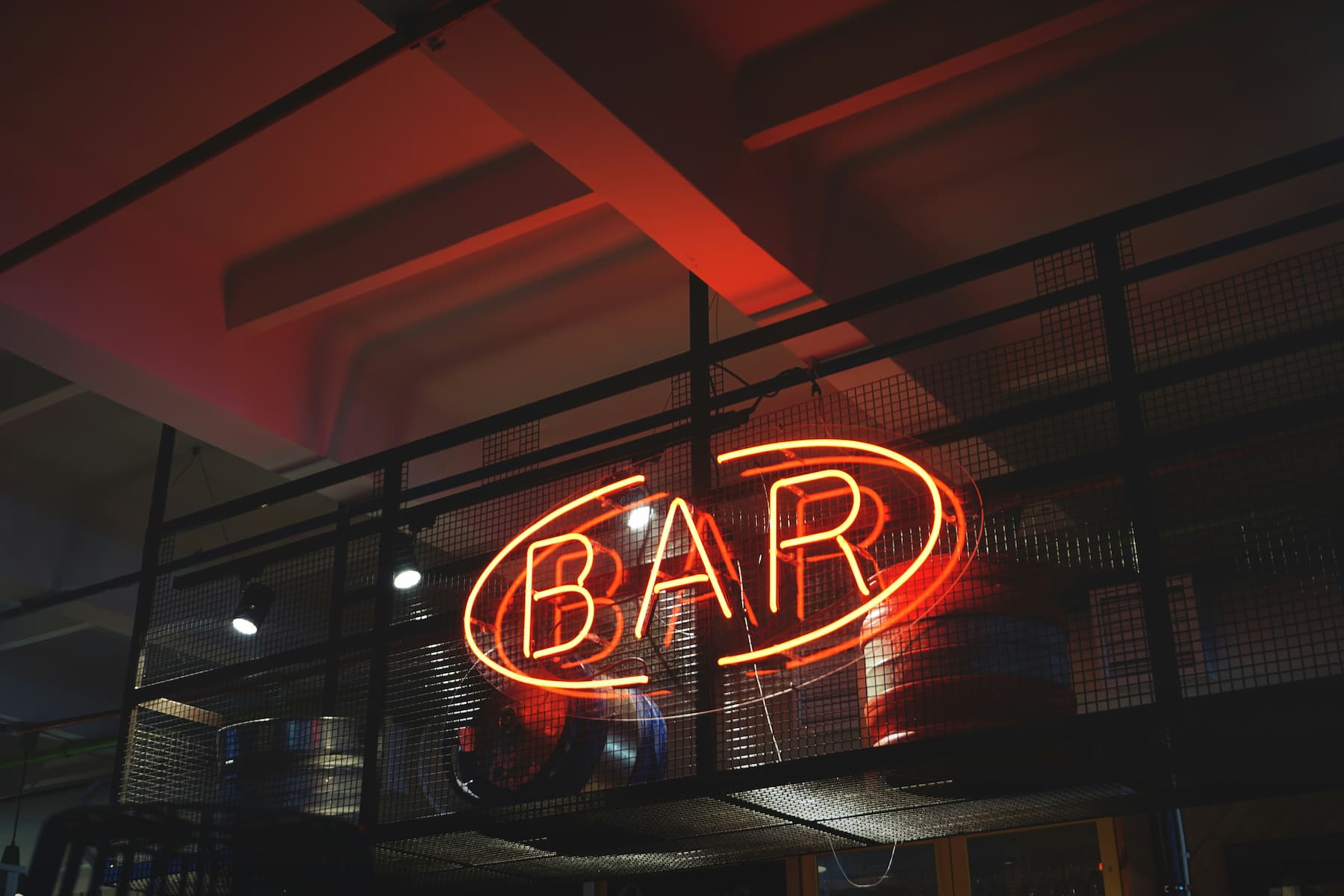 Logo bar