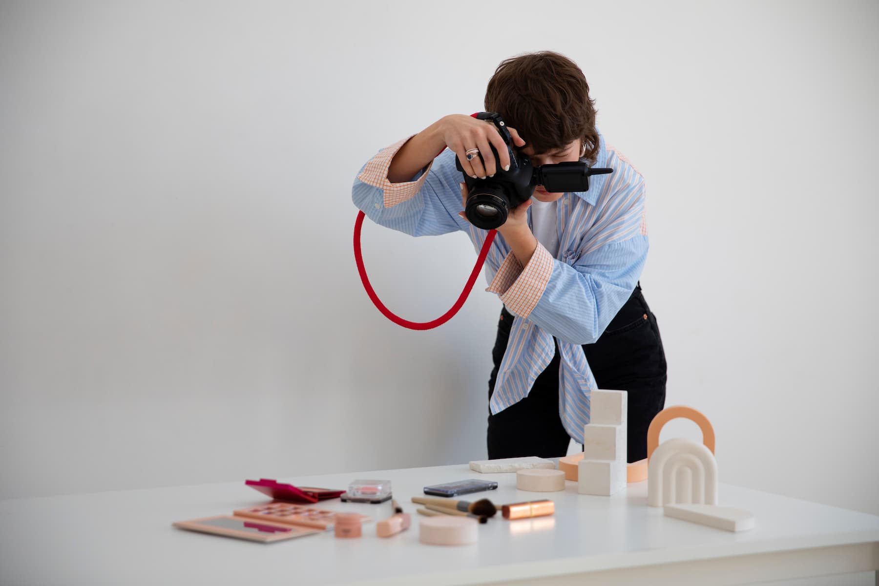 Photographe prenant des photos de maquillage