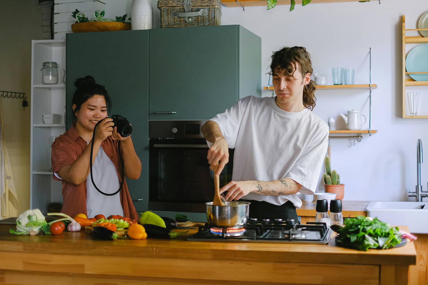 Shooting photo culinaire dans une cuisine