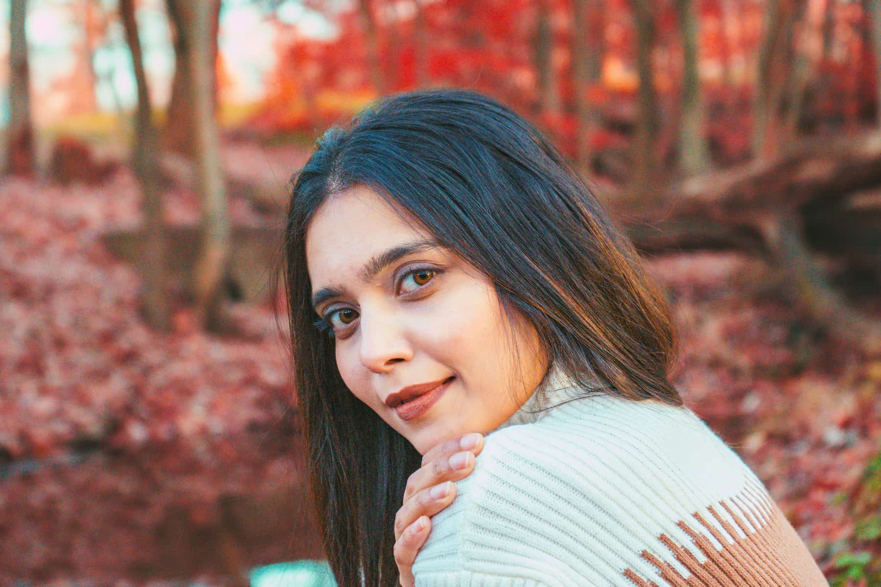 Portrait femme dans la nature