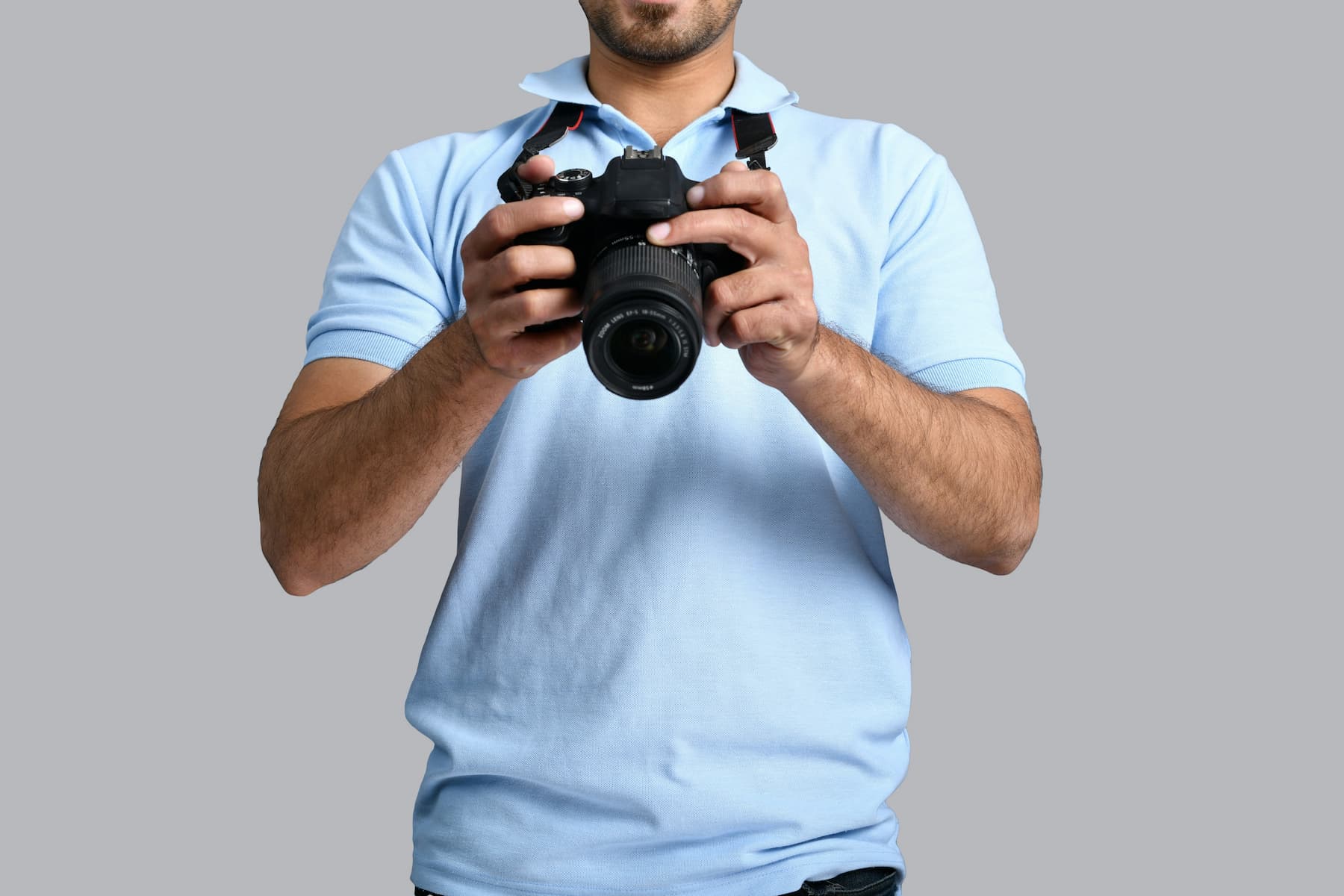 Homme prenant une photo