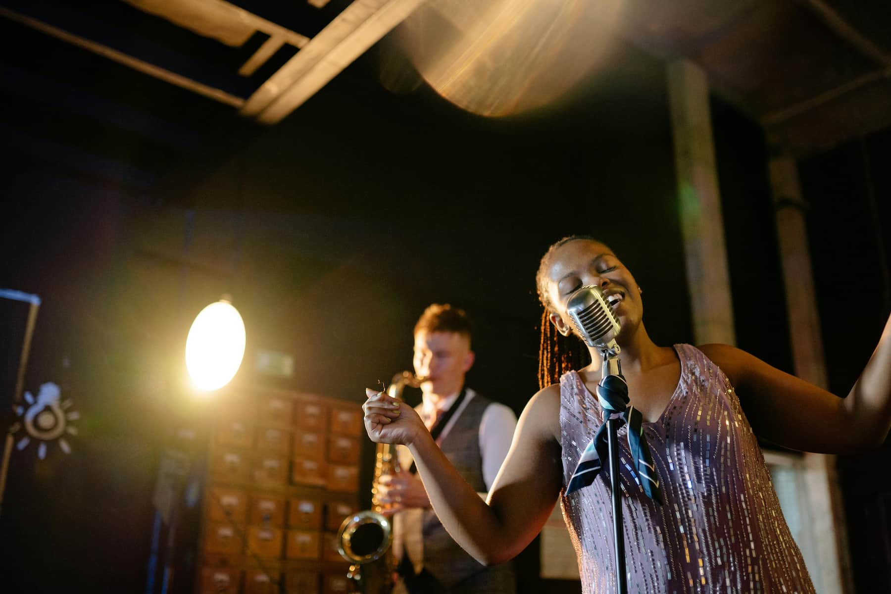 Groupe jazz manouche en action