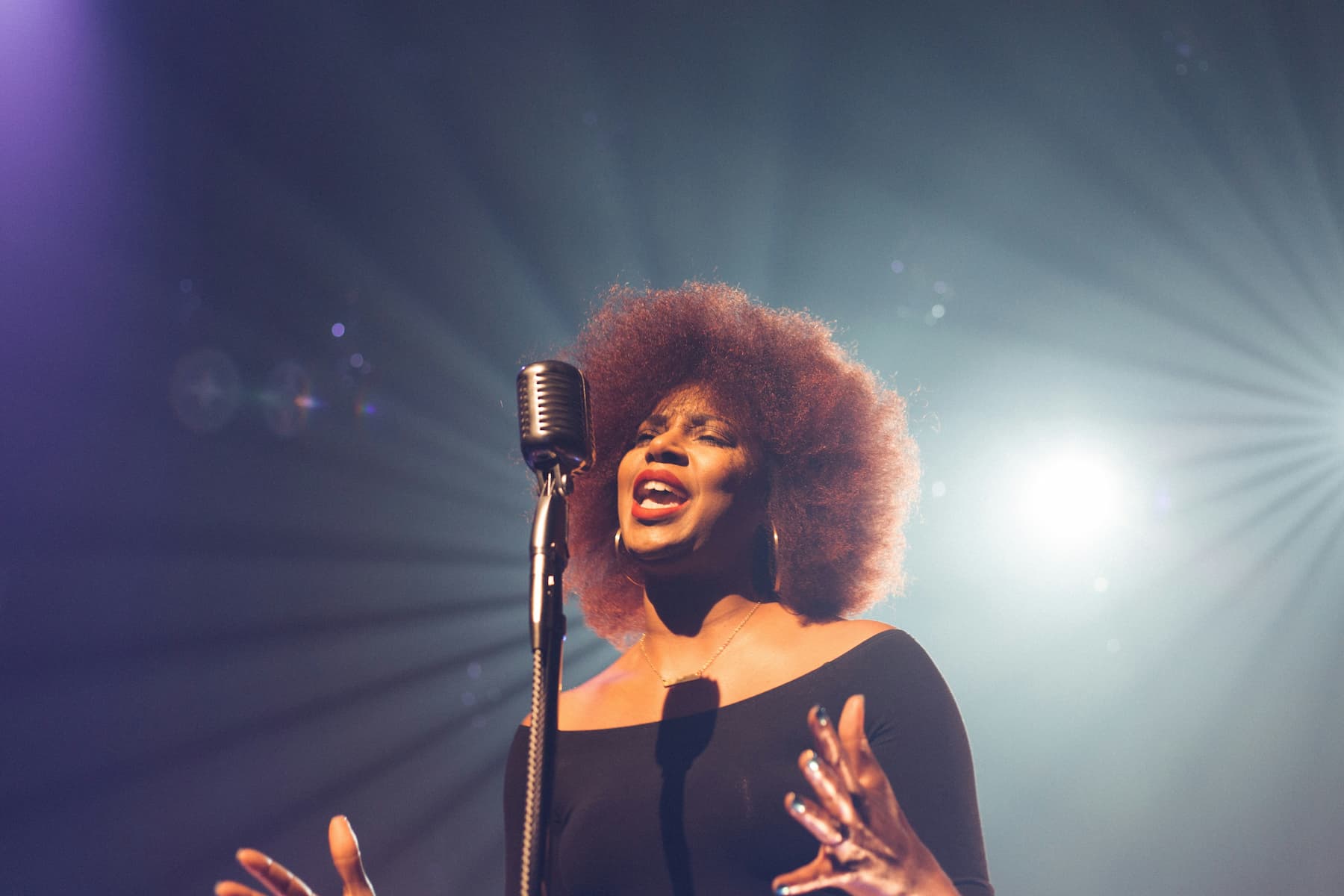 Chanteuse micro