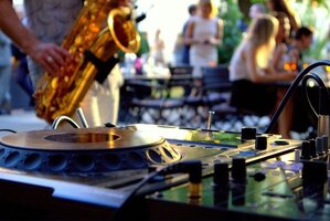 DJ Saxophoniste
